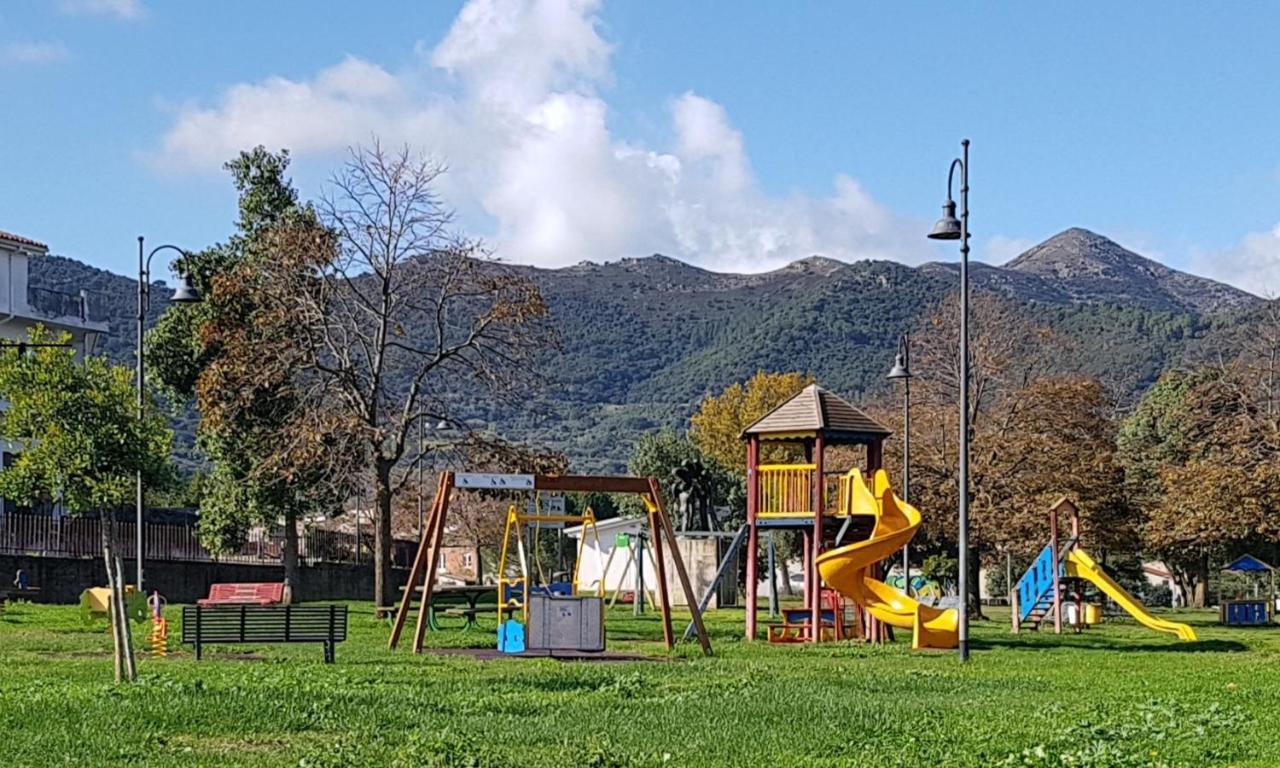 B&B Al Civico16 Гуспини Екстериор снимка