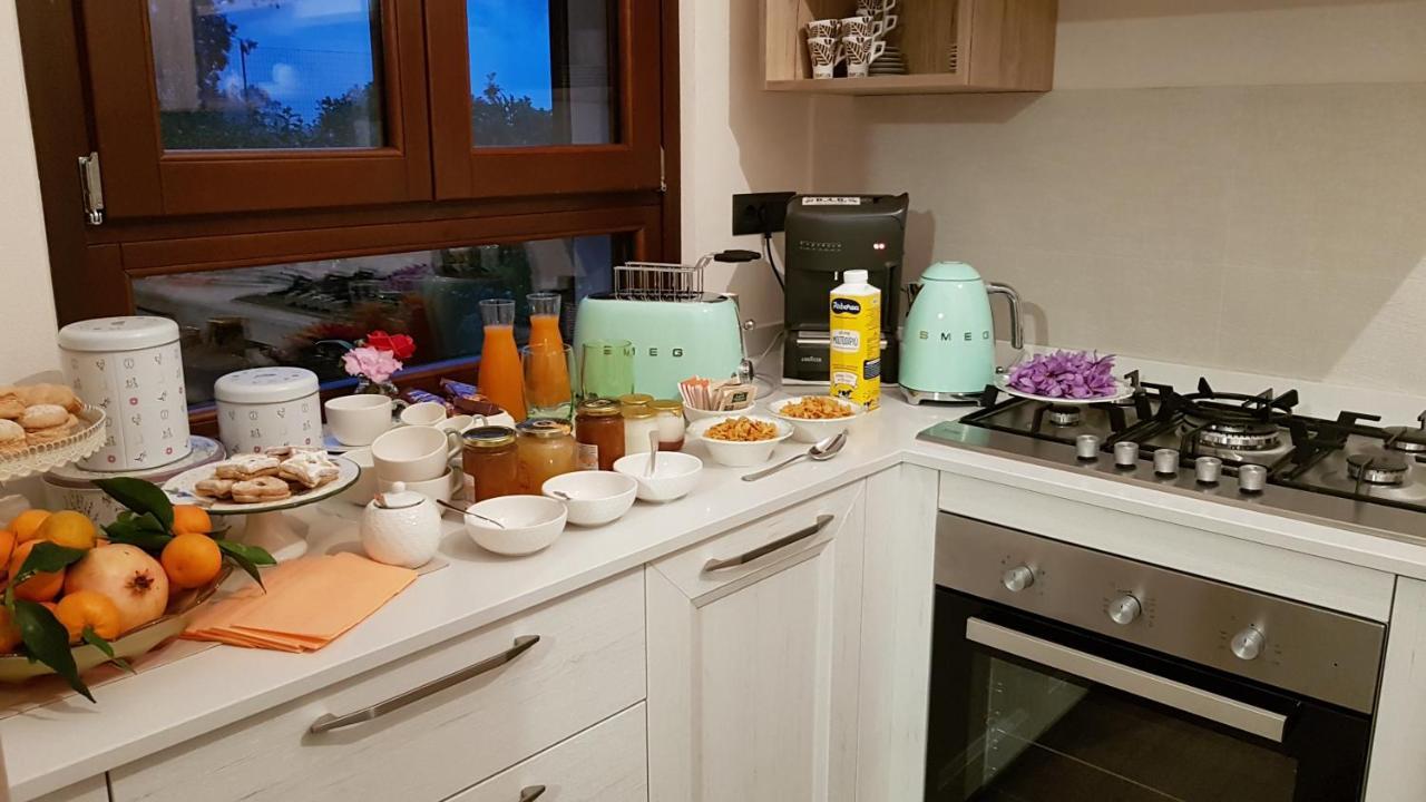 B&B Al Civico16 Гуспини Екстериор снимка