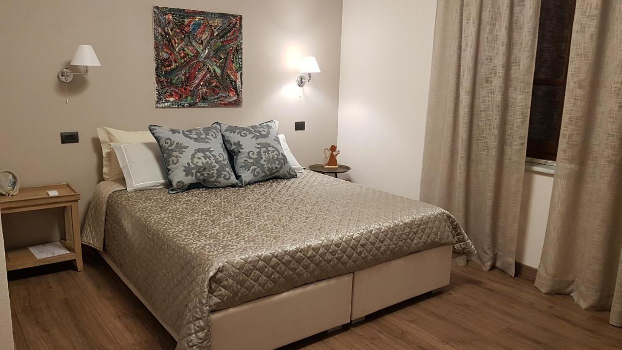 B&B Al Civico16 Гуспини Екстериор снимка