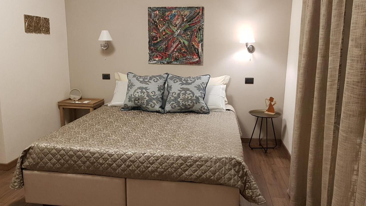 B&B Al Civico16 Гуспини Екстериор снимка