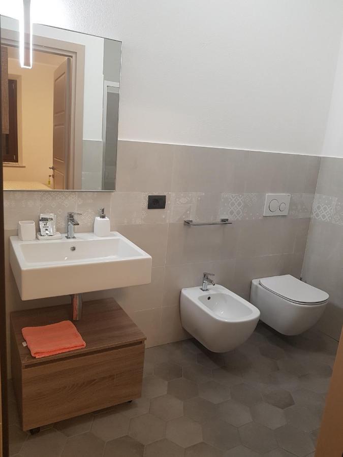 B&B Al Civico16 Гуспини Екстериор снимка