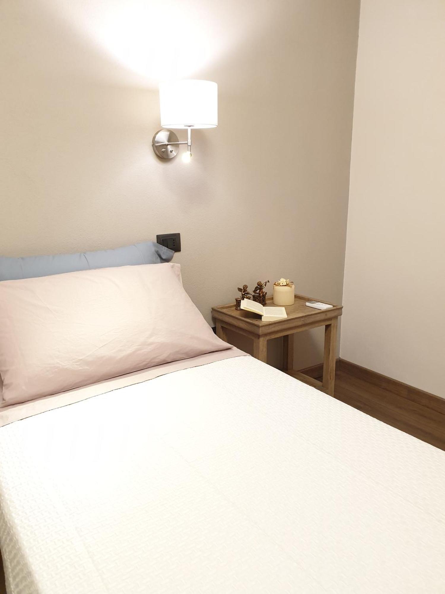 B&B Al Civico16 Гуспини Екстериор снимка